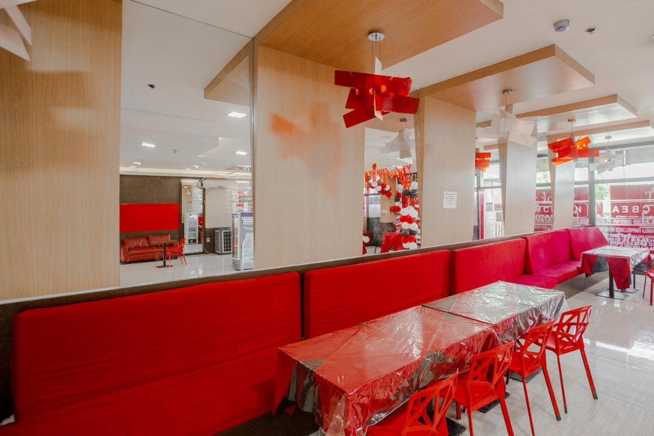 Oyo 666 Mc Hotel Fairview 奎松市 外观 照片